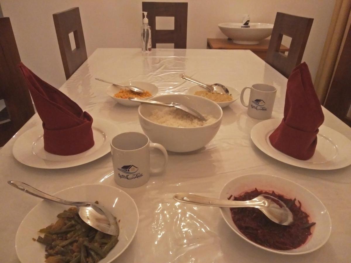 ホテル Ehala Family Rest アヌラーダプラ エクステリア 写真